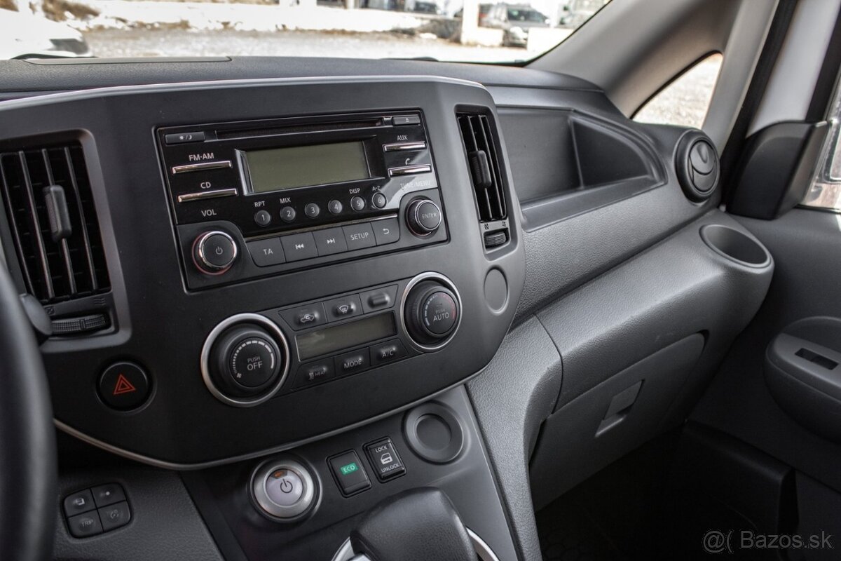 Nissan e-NV200 - 12