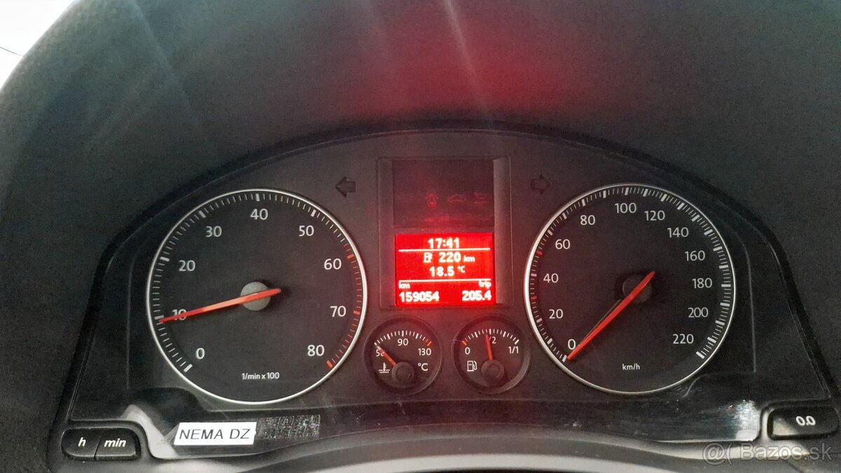 Volkswagen Golf 1,4 55kw 5M, r.v. 2006 - 12