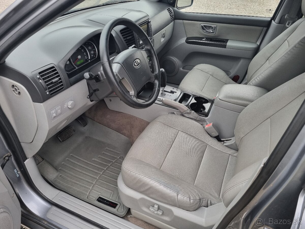 KIA SORENTO 2,4CRDi 4x4 FACELIFT - 12