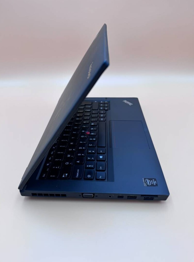 Notebook 14" Lenovo.Intel i5-4300M 2x2,60GHz.8gb ram.256SSD - 12