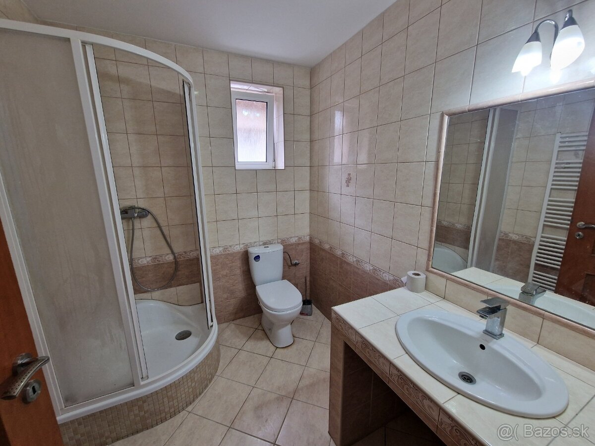 3 izb.rodinný dom v Šúrovciach na pozemku o výmere 3606m2 - 12