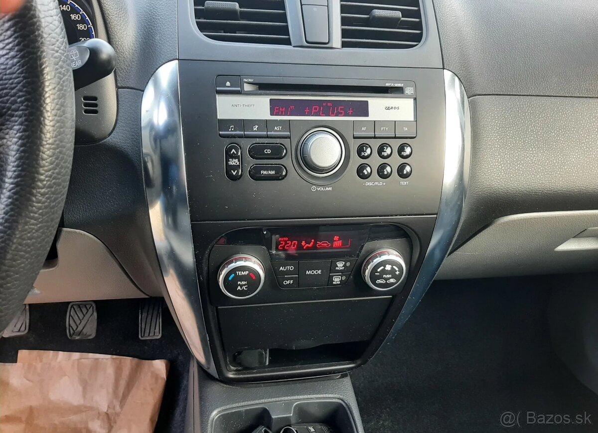 Suzuki SX4, 1,6 4x4 r.v. 2010 , najeto 99.323km - 12