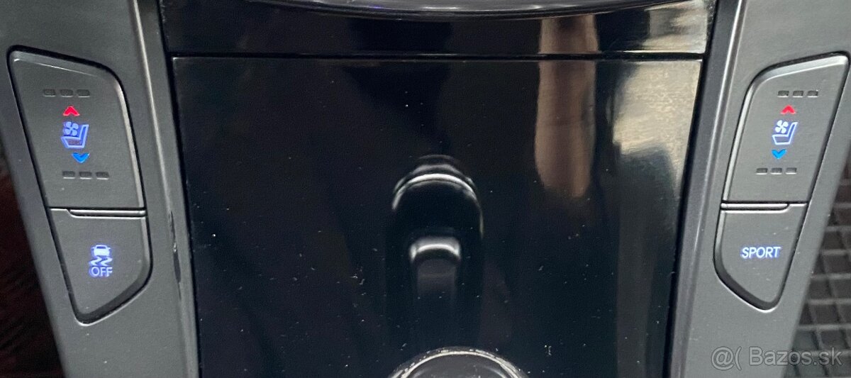 Predám Hyundai i40 SPORT CW(KOMBI) 1.7 CRDi R.V 2013 Kup SR - 12