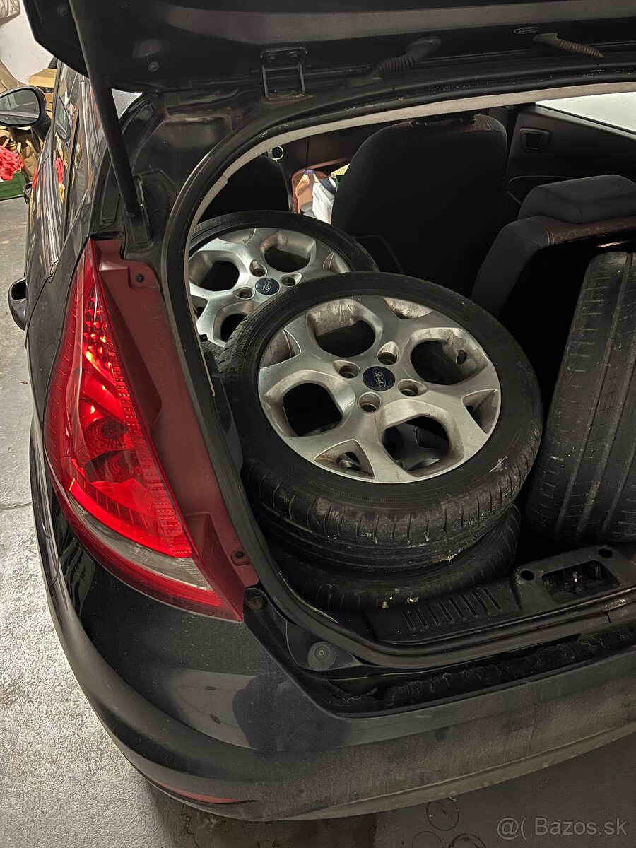 Ford Fiesta 1.4 benzín SK auto top cena - 12