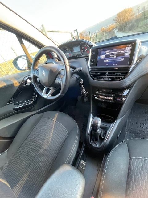 Predám Peugeot 208 Style - 12