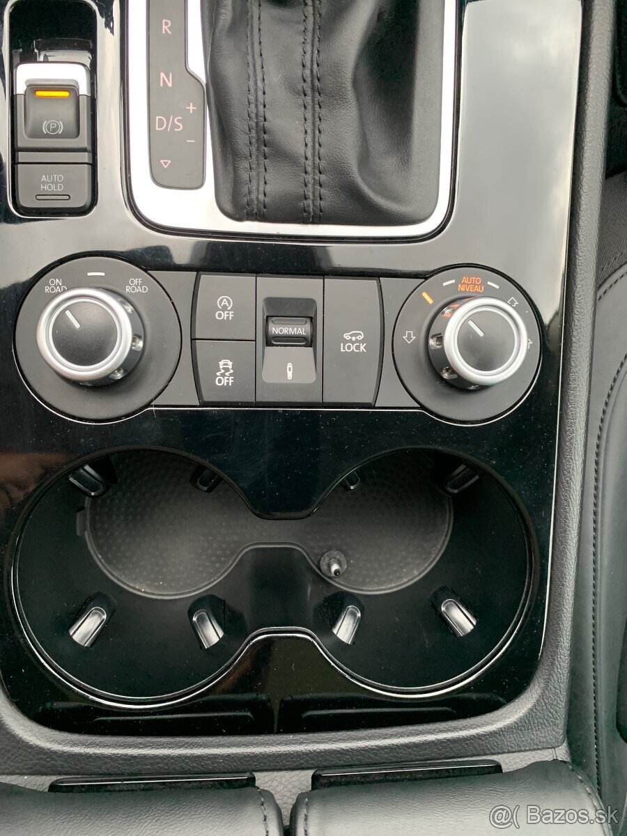 Volkswagen Touareg 3.0 V6 TDI 245k, 180kW, 166 000 km - 12