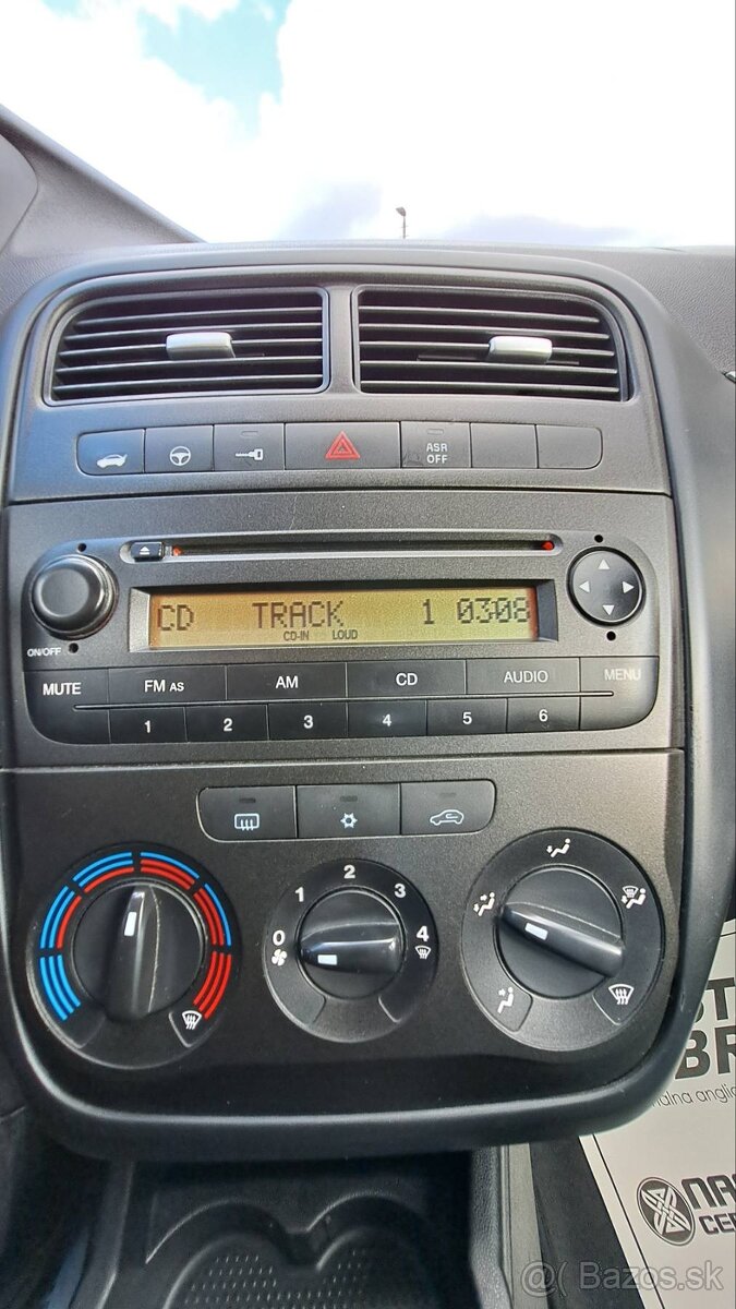 Fiat Grande Punto 1.4 - 12