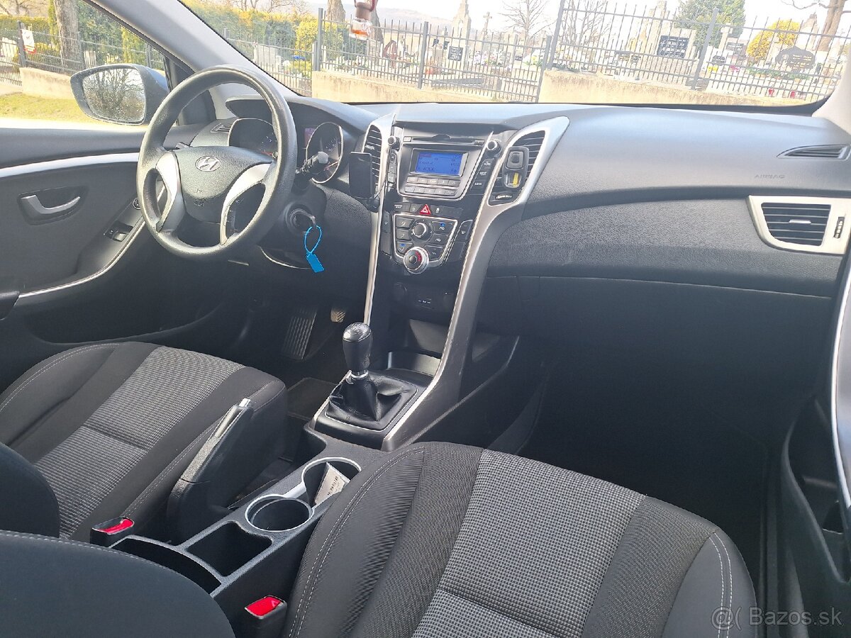 Hyundai i30 combi 1.4 crdi 66kw - 12