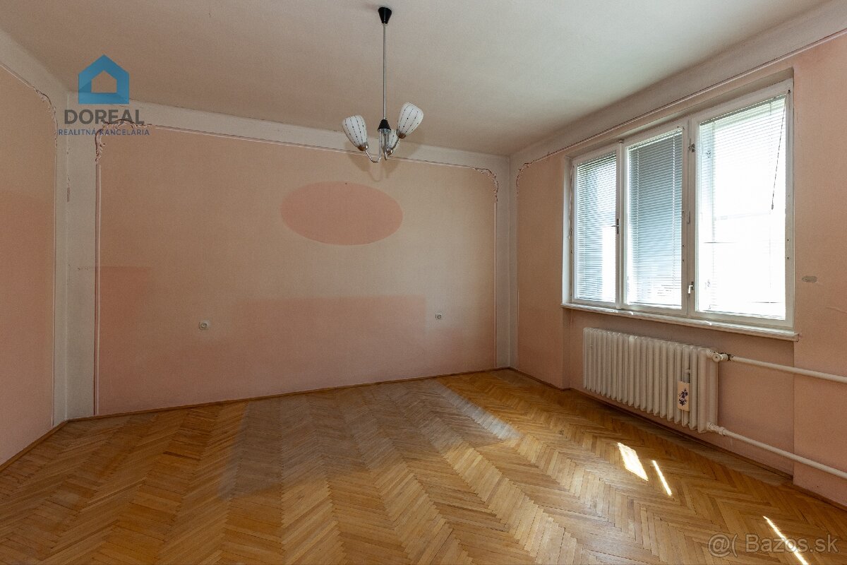 RODINNÝ DOM S POZEMKOM 1506m² • M. Nešpora • Senica - 12