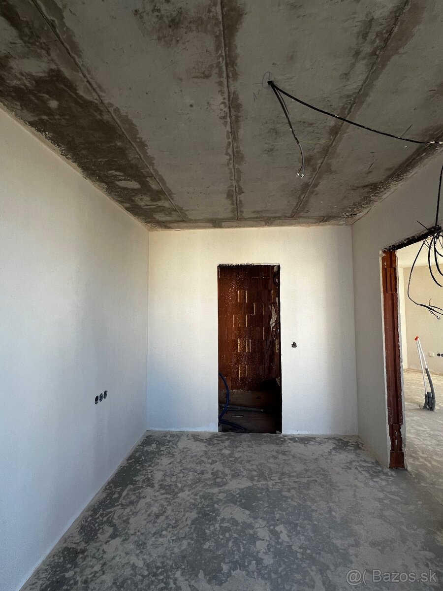 SIMI real - novostavba- 3 izbový byt s lódžiou s každej izby - 12