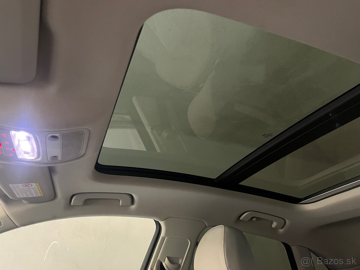 Audi Q3 2.0 TDi - 12