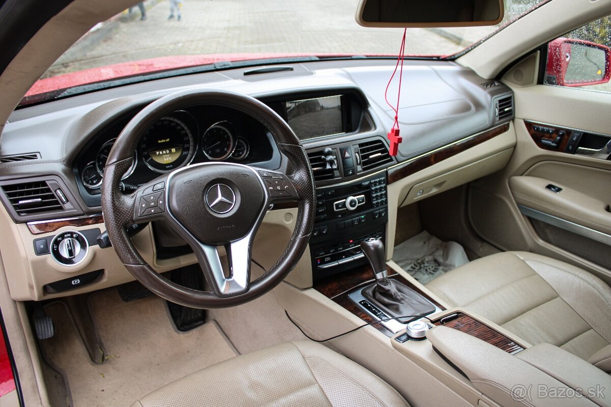 Mercedes-Benz E trieda Kupé 200 BlueEFFICIENCY 7G - 12