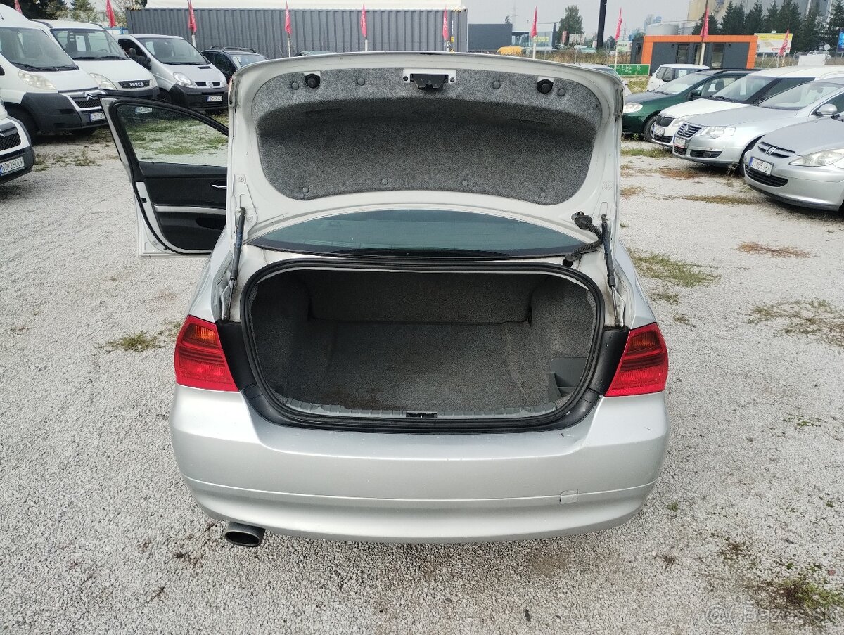 BMW Rad 3 320d A/T - 12