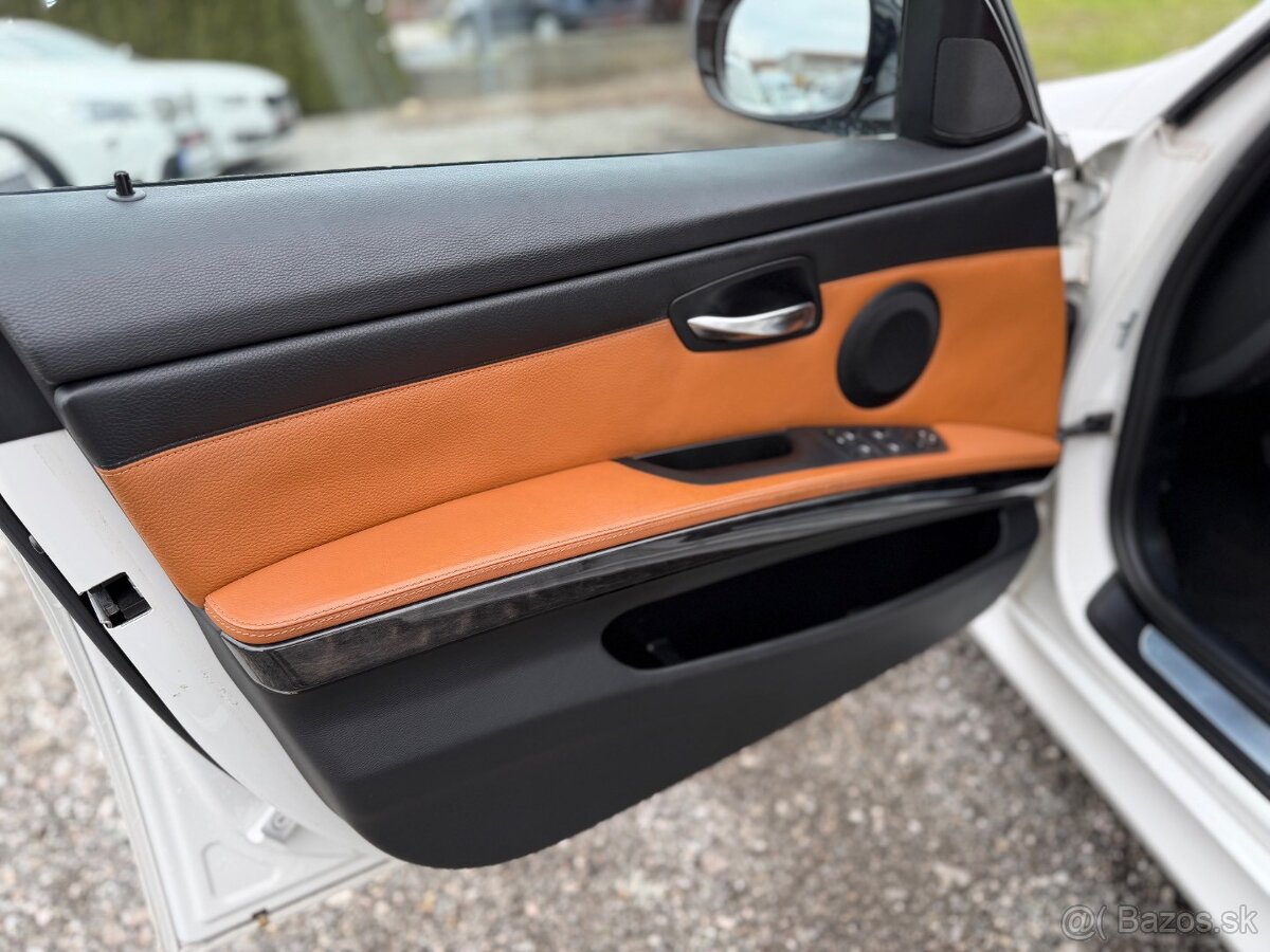 BMW Rad 3 Touring 335i xDrive A/T - 12
