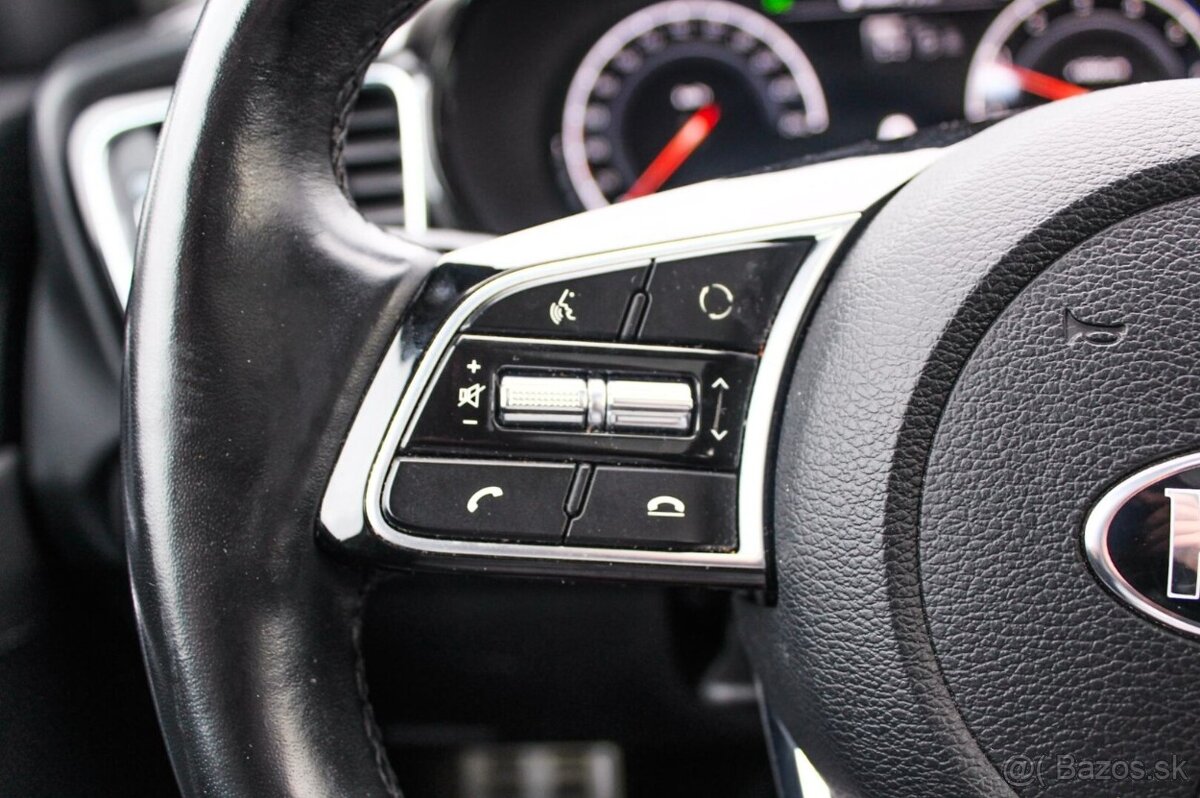 Kia XCeed 1.4 T-GDi Platinum A/T - 12