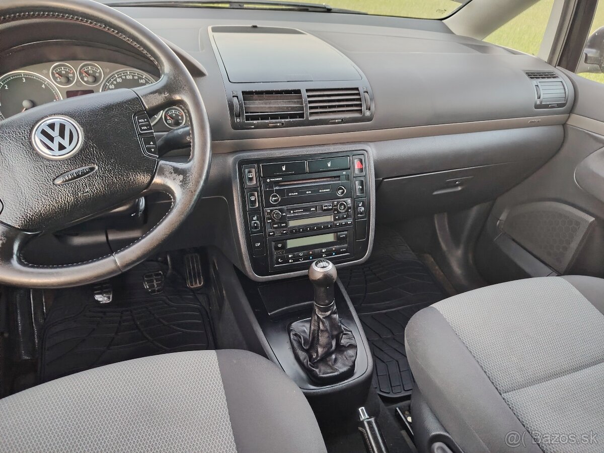 Predám VW Sharan 4x4 1.9 TDi - 12