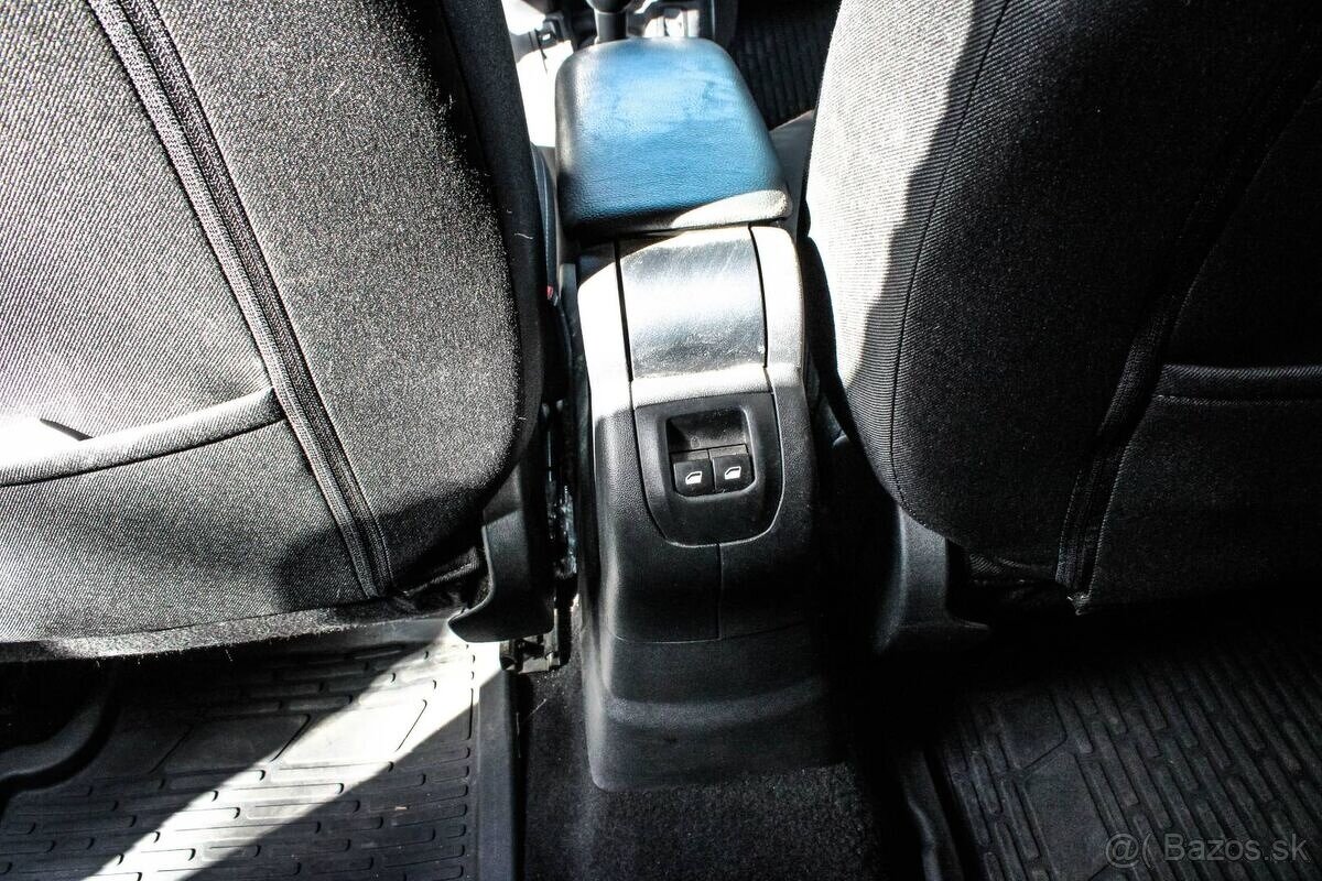 Citroën C-Elysée PureTech Elysse 1,2 - 12