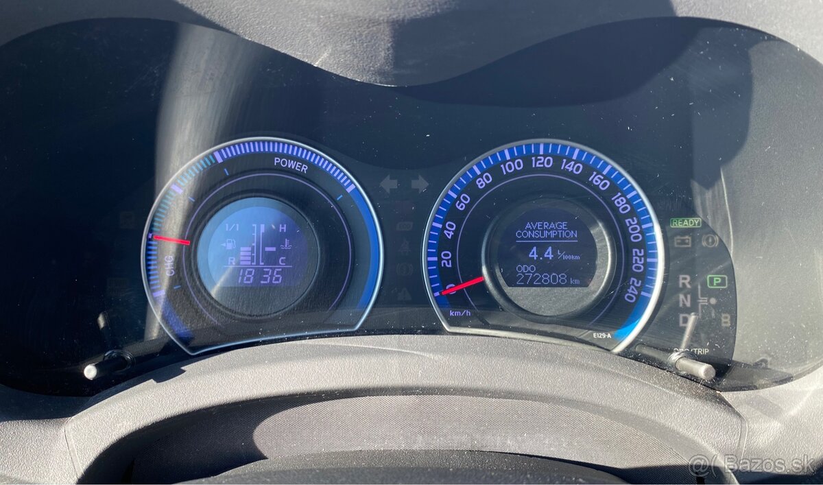 Toyota Auris 1.8 Hybrid/Benzin Executive 2012 - 12
