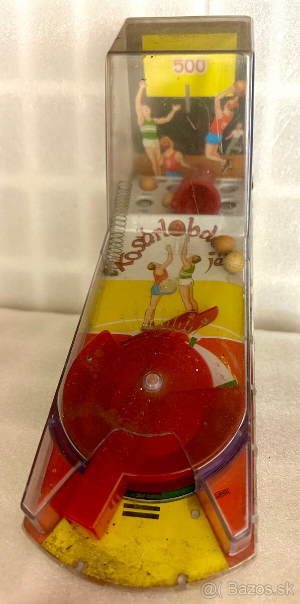 Retro staré hračky - autíčka, stolní hry, dětské pistolky - 12