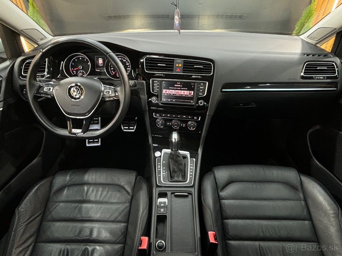 Volkswagen Golf 1.4 TSI R-Line ACT Highline DSG - 12