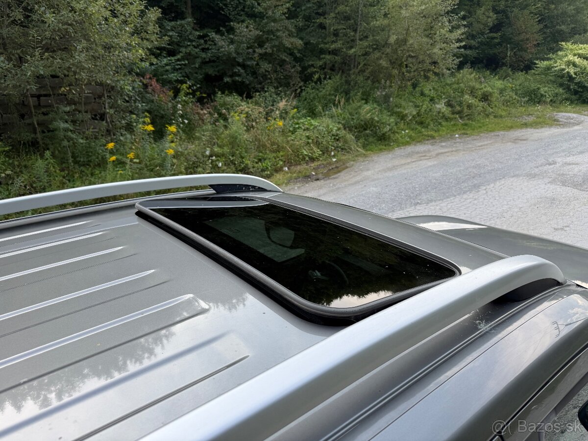 Nissan Navara DoubleCab dCi 190 Tekna 6st.Manual - 12