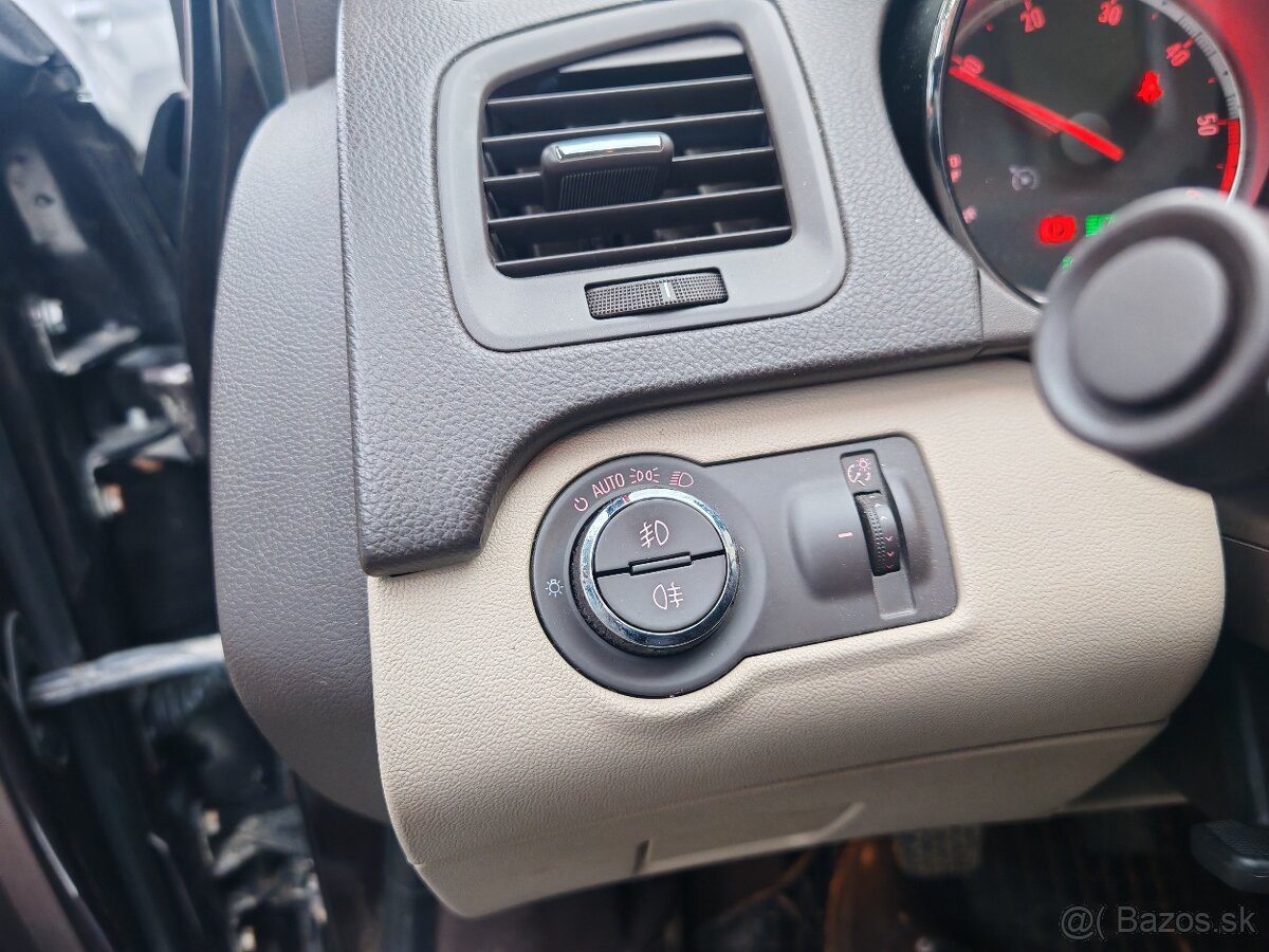 Predám Opel Insignia OPC line - 12