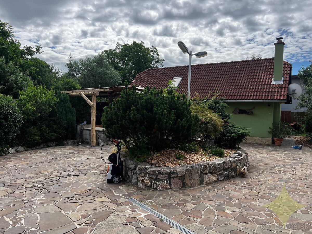 Predaj dvoch vidieckych rodinných domov - 12