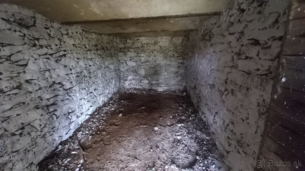 pozemek se sklepem u dukovan - 12