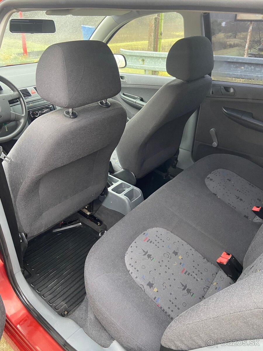 Škoda Fabia 1.4 MPI - 12