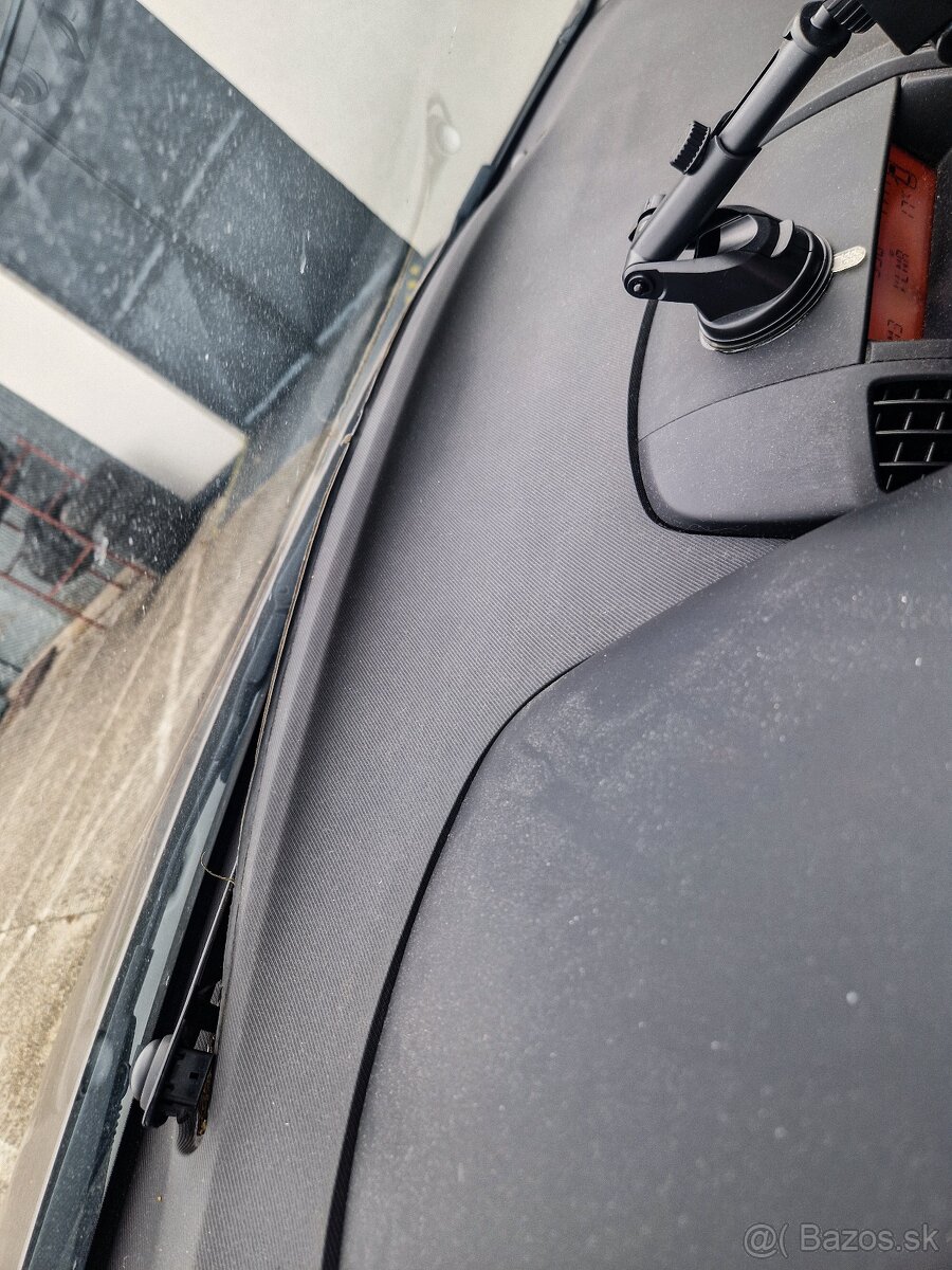 Kia Ceed 1.4 benzín - 12