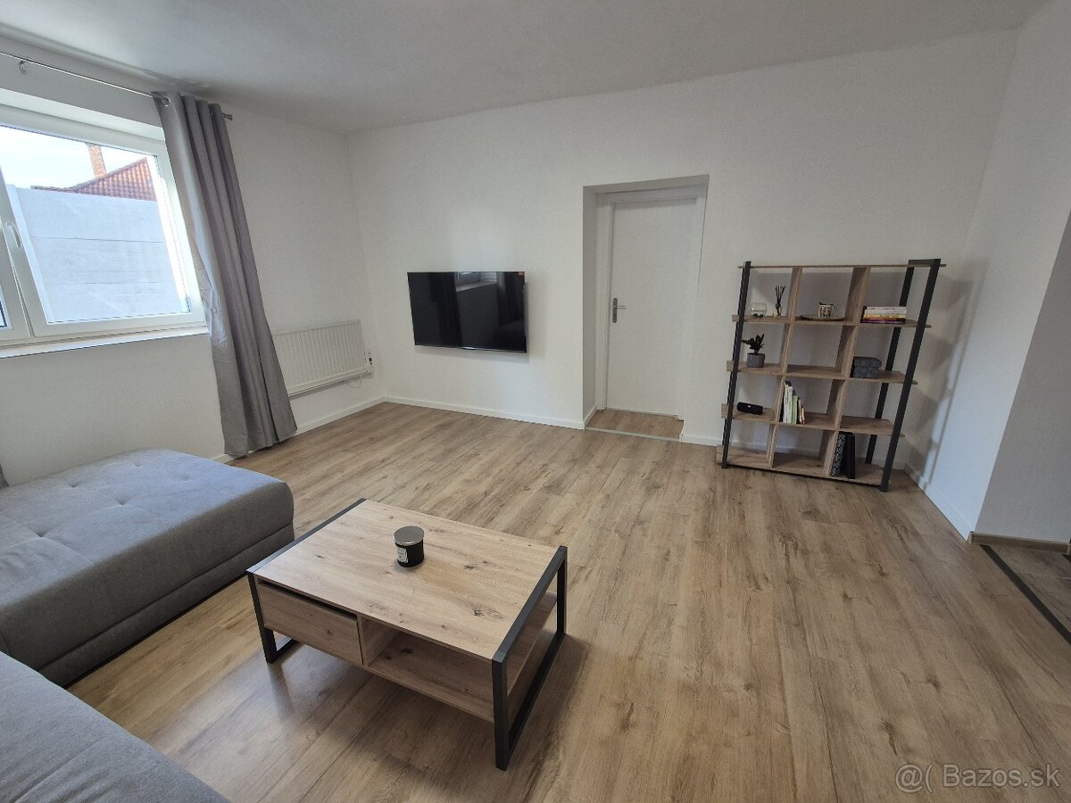 Na predaj 3-izbový rodinný dom v Trhovej Hradskej – plne zar - 12