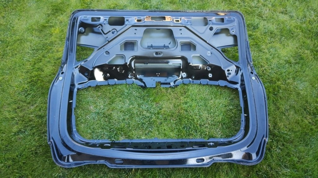 Mercedes GLC X253 W253 2015 - Zadna kapota kufor dvere veko - 12