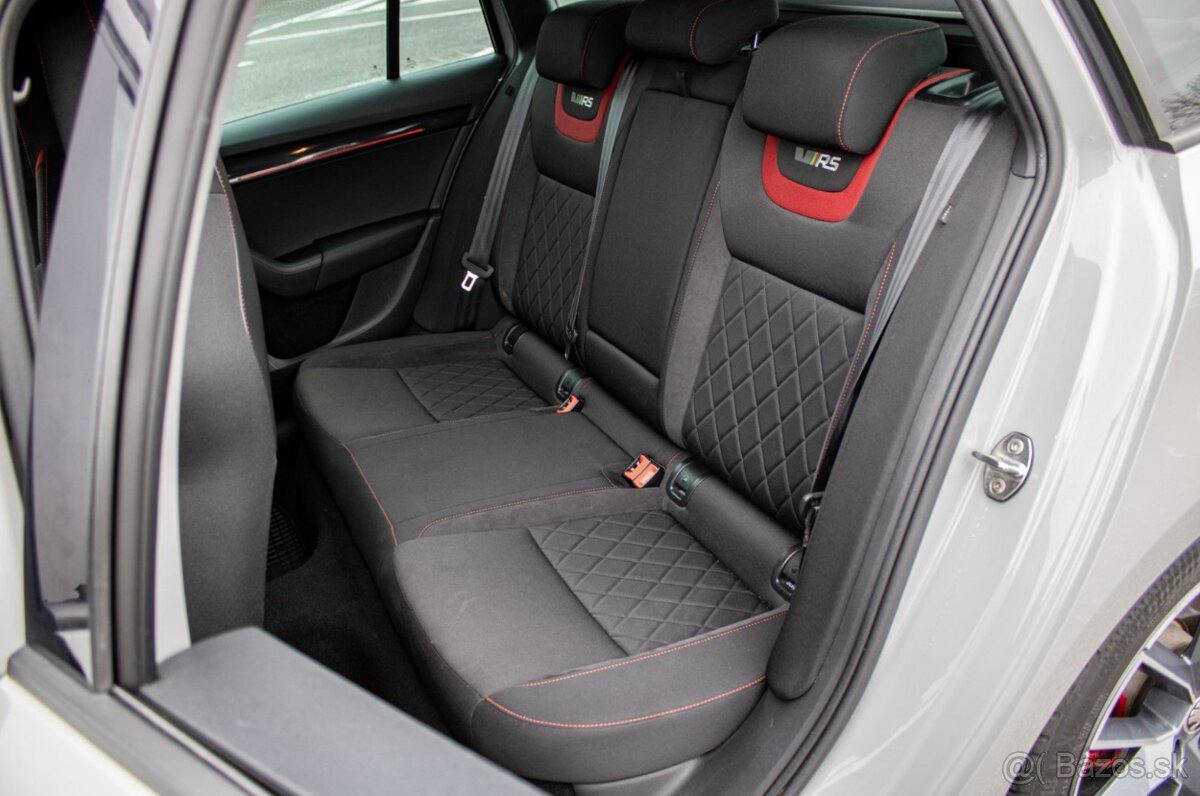 Škoda Octavia Combi 2.0 TDI RS DSG - 12