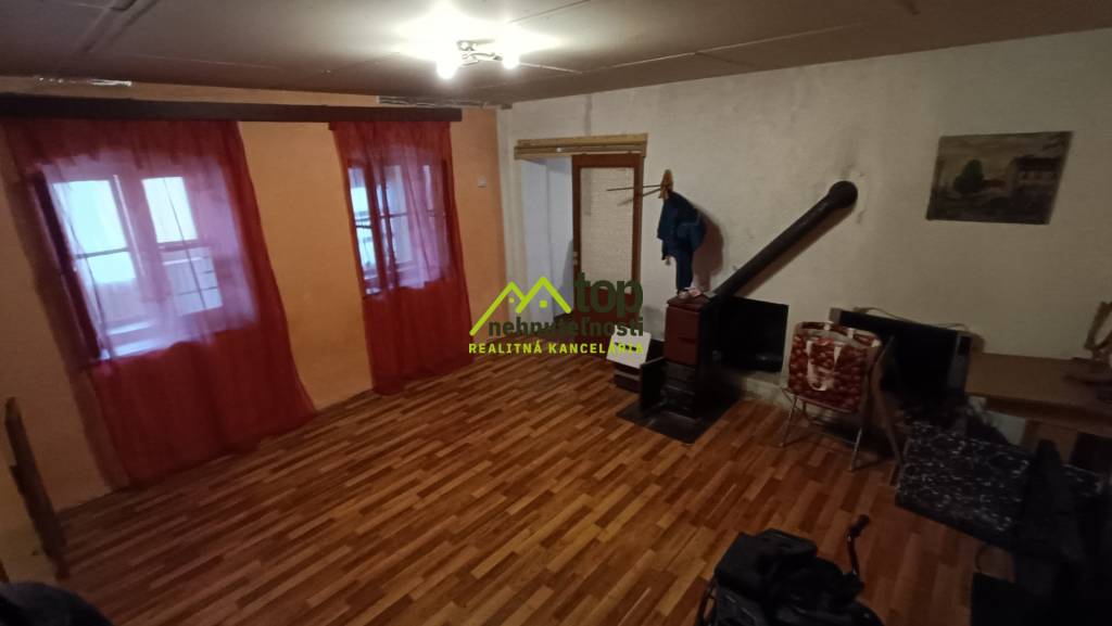 KOVARCE - 4 izbový rodinný dom s garážou - 12