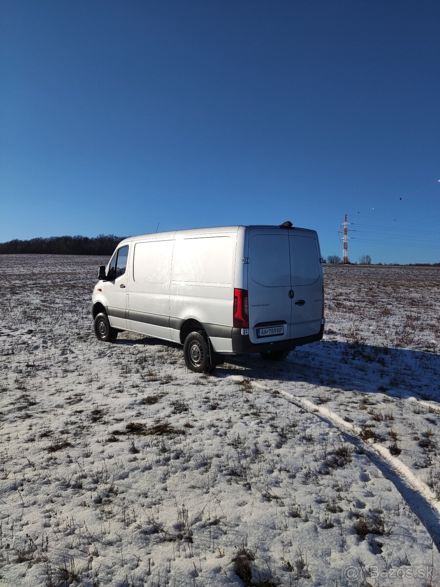 Predám Mercedes Sprinter 4x4, automat - 12