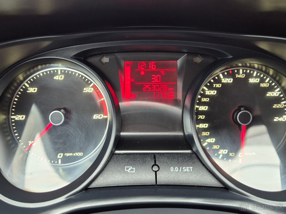 Pradám Seat Ibizu 1,6 tdi .66kw. - 12