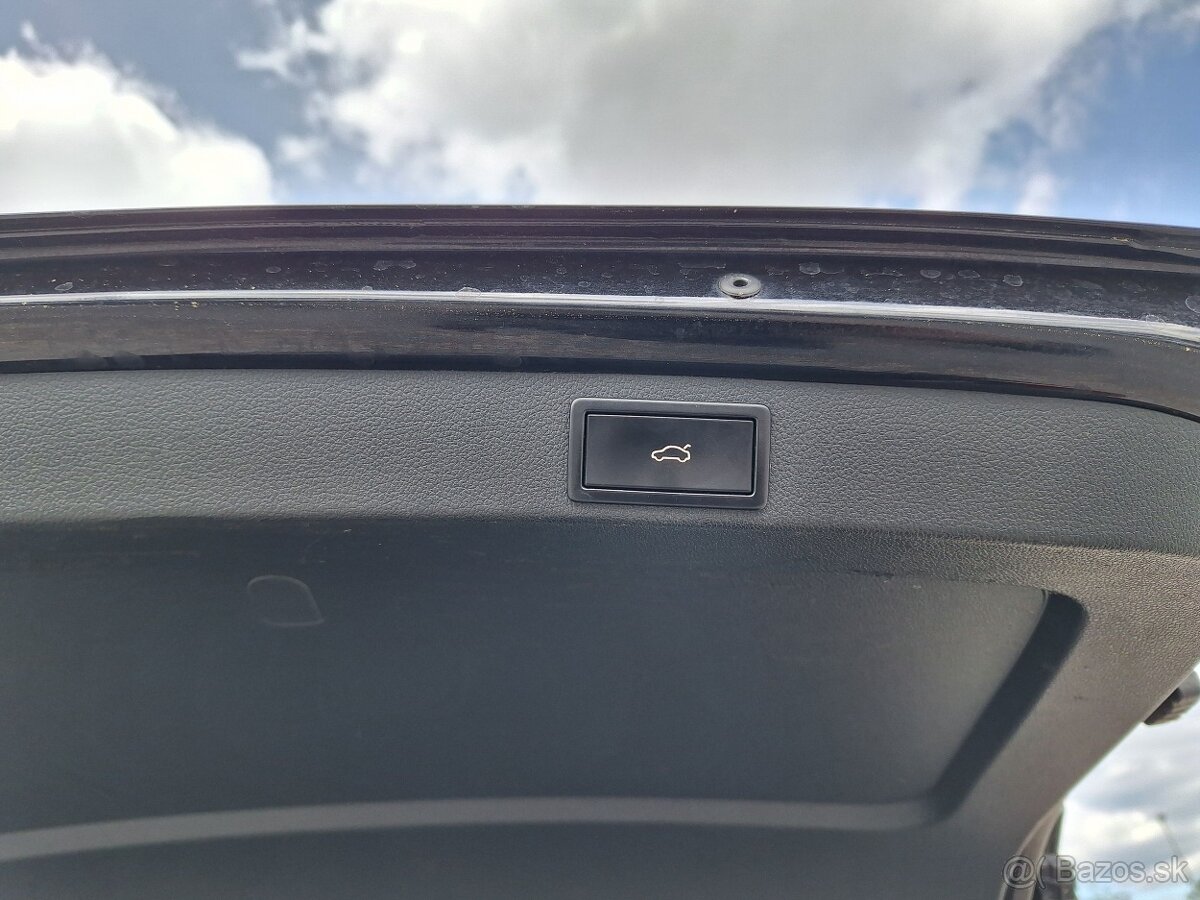 Škoda Octavia Combi III 2,0TDI RS - 12