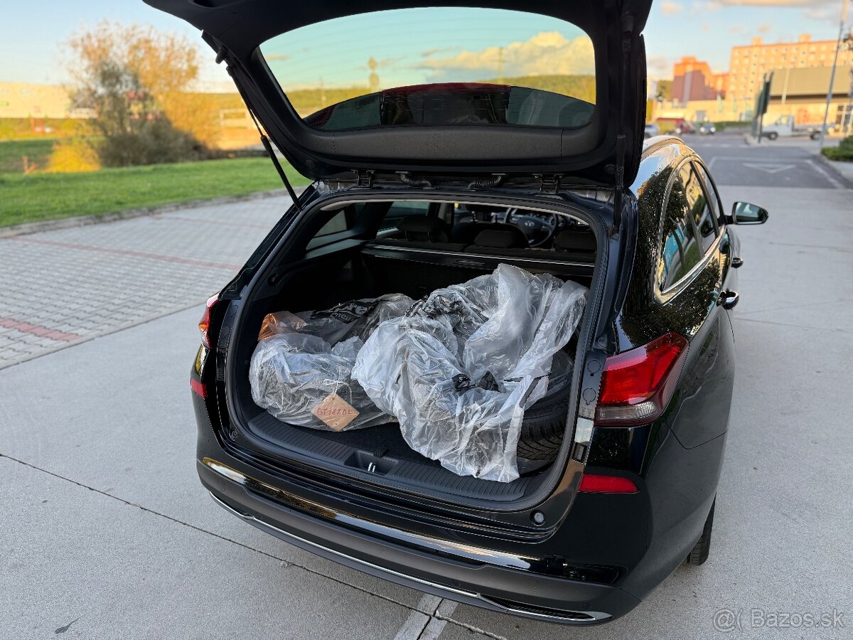 2022 Hyundai i30 CW 1.6CRDi Facelift 85kW/116PS Kamera LED - 12