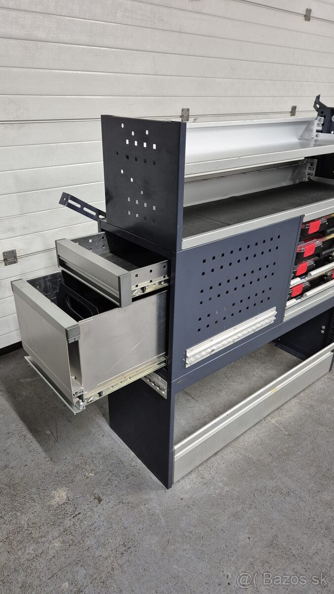 Vybavenie do auta...autoregále - 12