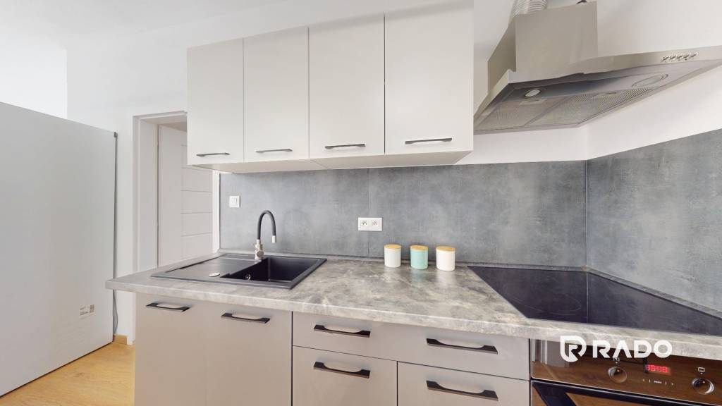 RADO | 2i byt s terasami a parkovacím miestom | Trenčín - Pr - 12
