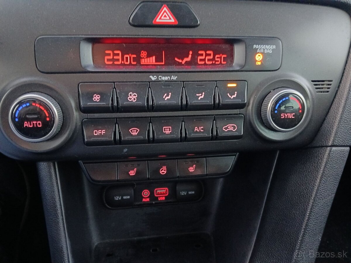 Kia Sportage IV 1,7 CRDi - 12