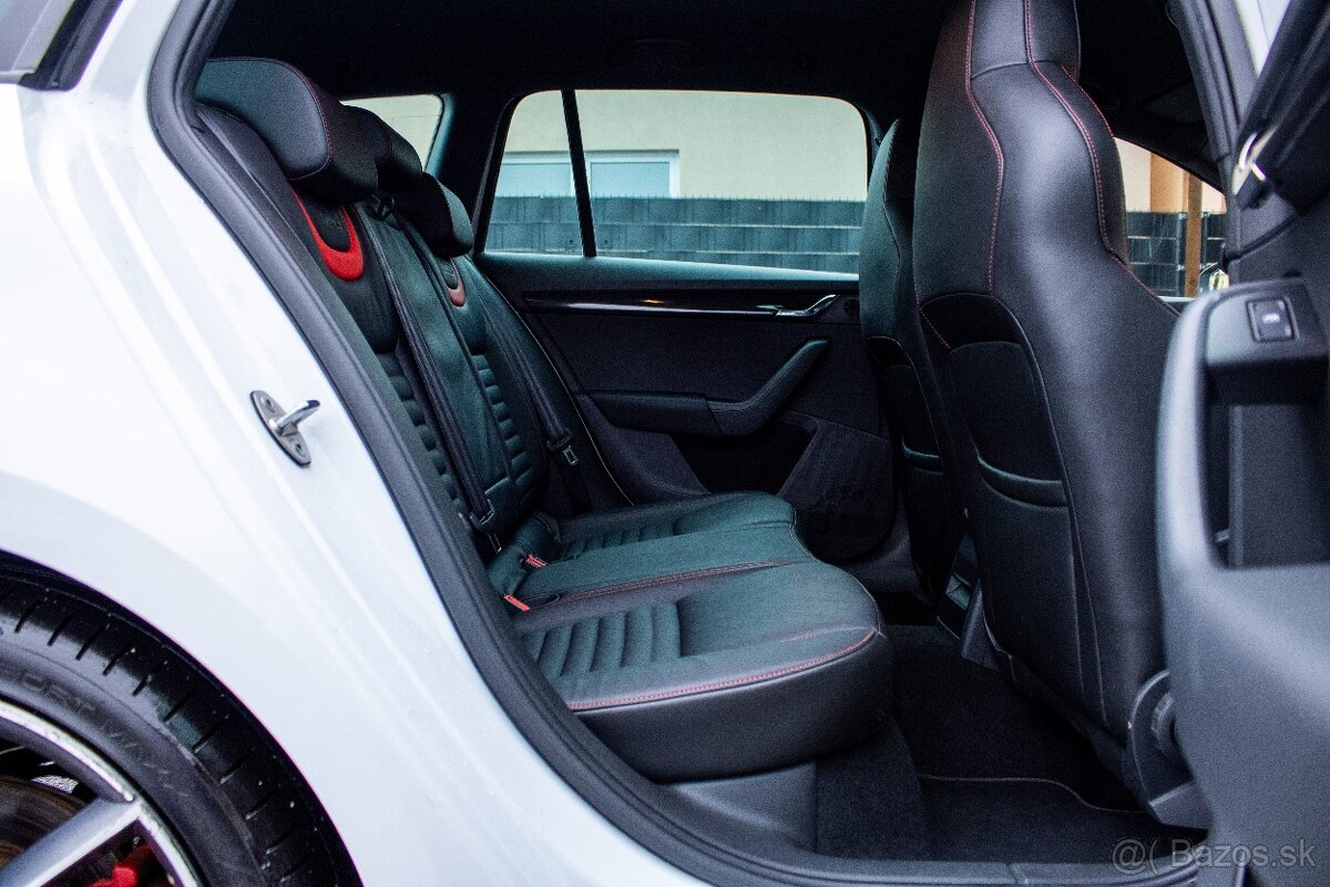 Škoda Octavia Combi RS 2017 2.0 TDI 135kW - 12