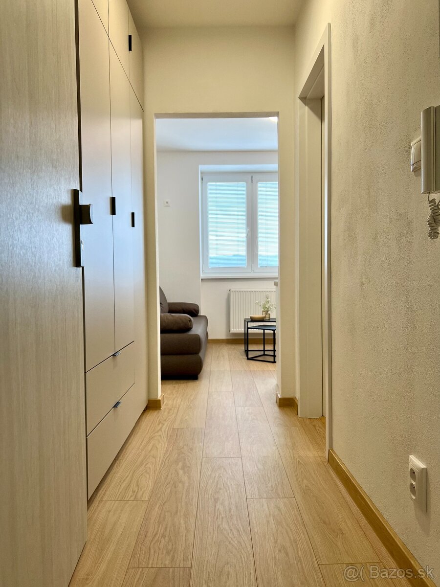 REZERVOVANÉ Exkluzívny byt, garsónka NMnV so záhradkou - 12