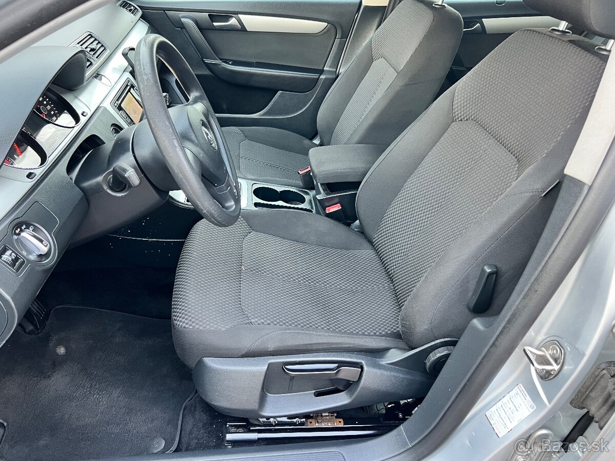 VW PASSAT B7 2.0TDi 103kW 2012 Variant CR - 12