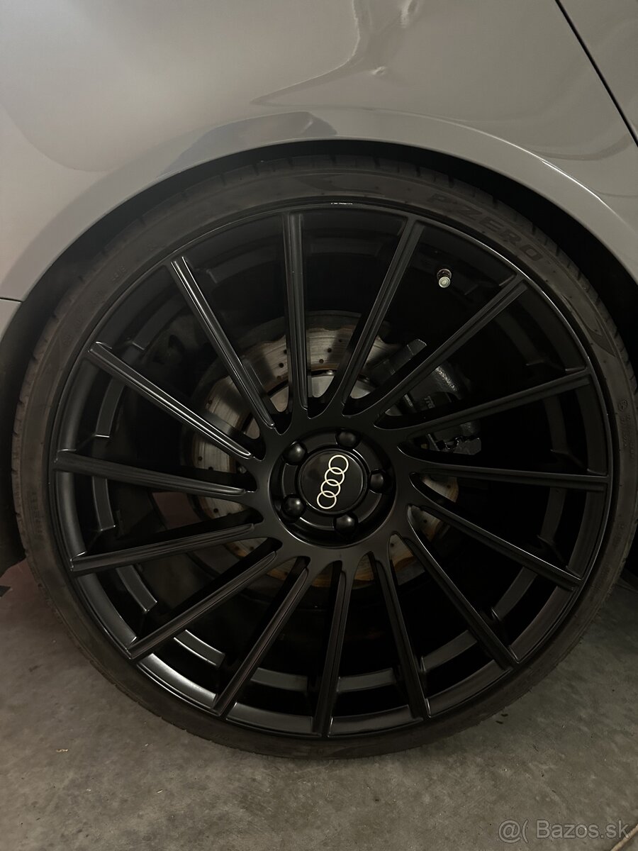 Audi RS6 2015 - 700HP - 12