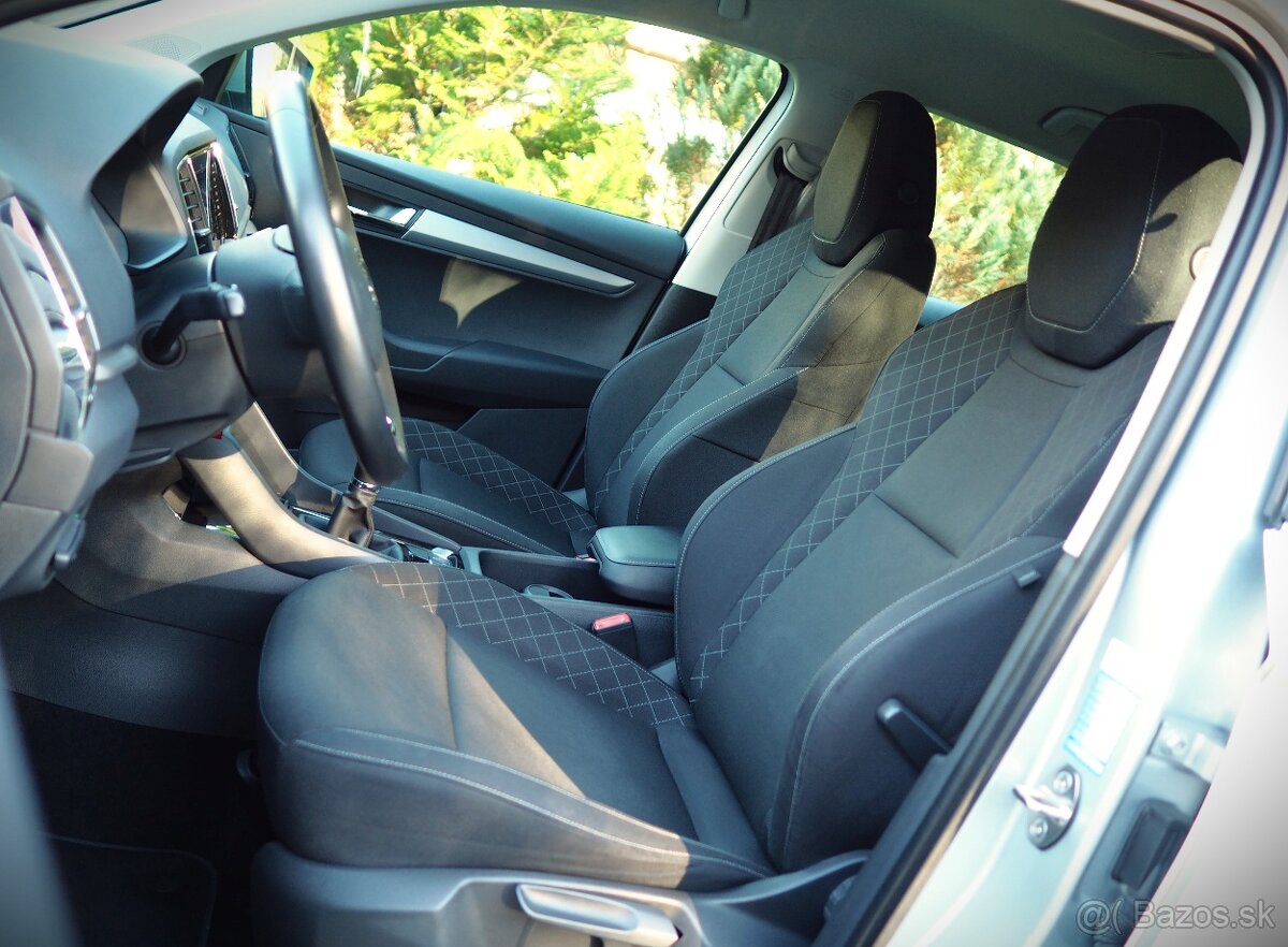 KAROQ 1.6 TDi 4-Valec,Executive,1/2019,Full LED,GPS,FRONT - 12