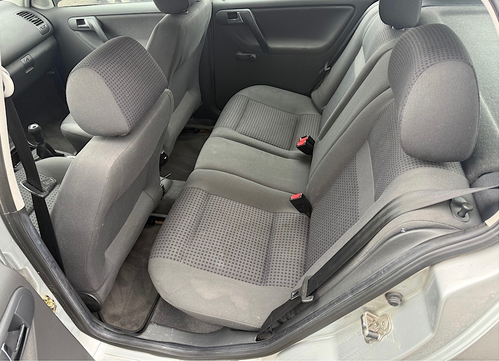 Volkswagen Polo 1.9 SDI - 12