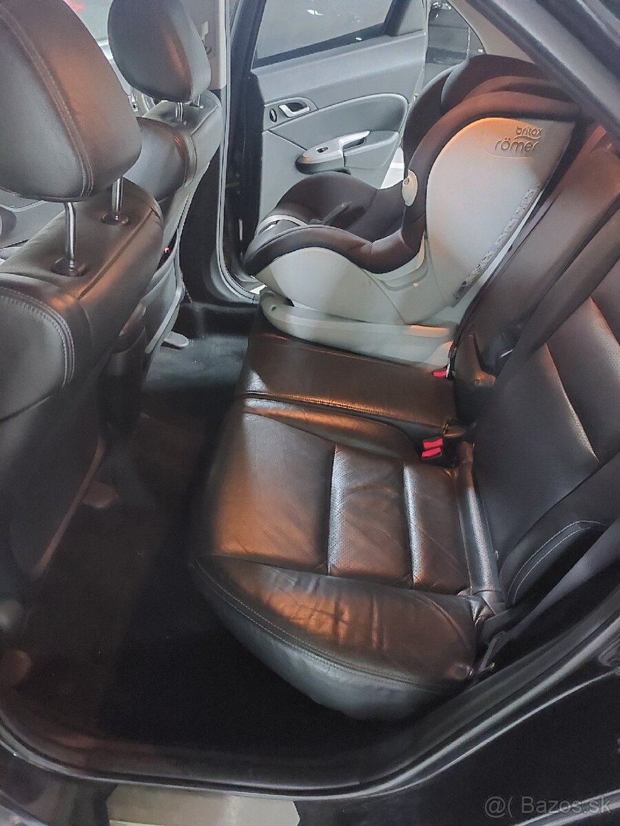 Honda Civic 8g 2.2CTDi - 12