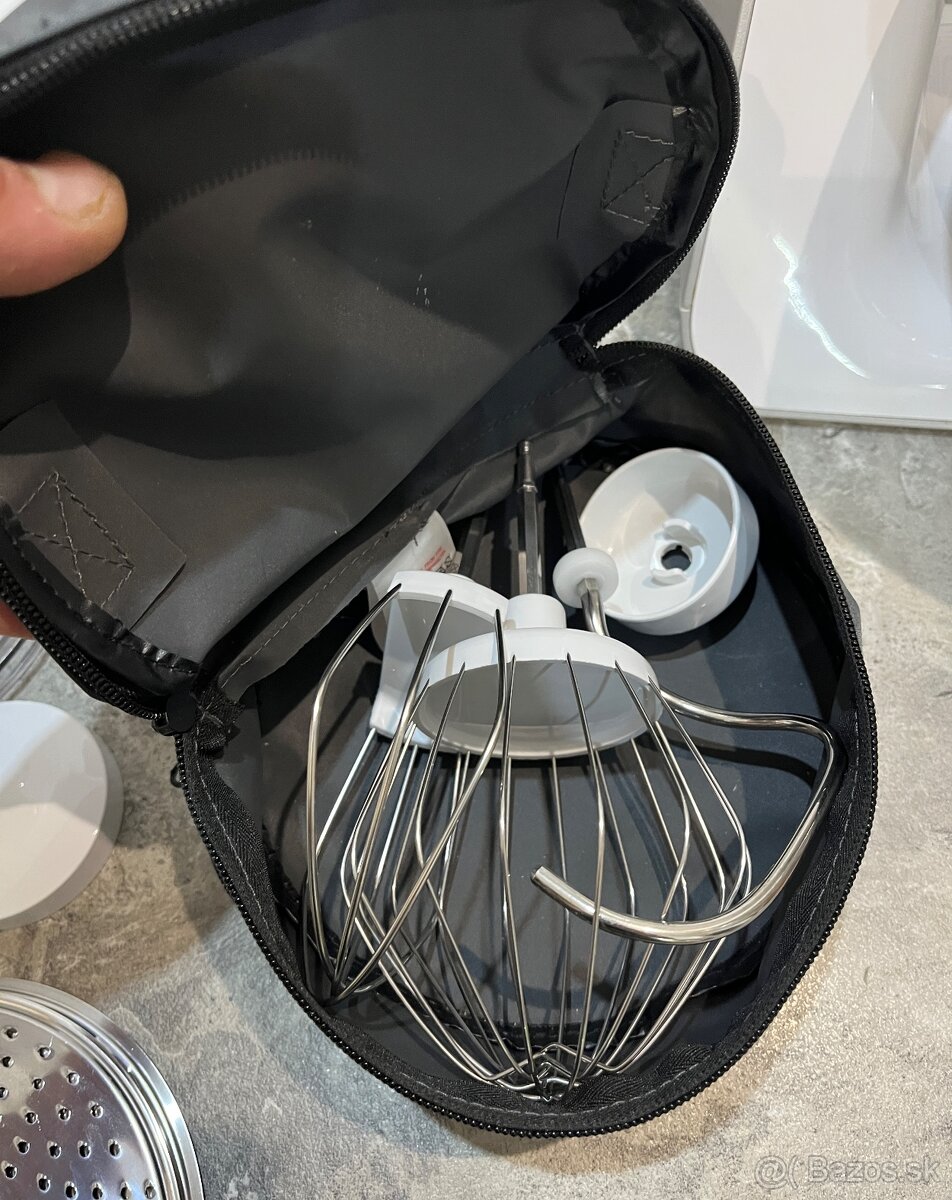 Bosch MUM 58243 1000W kuchynský robot - 12