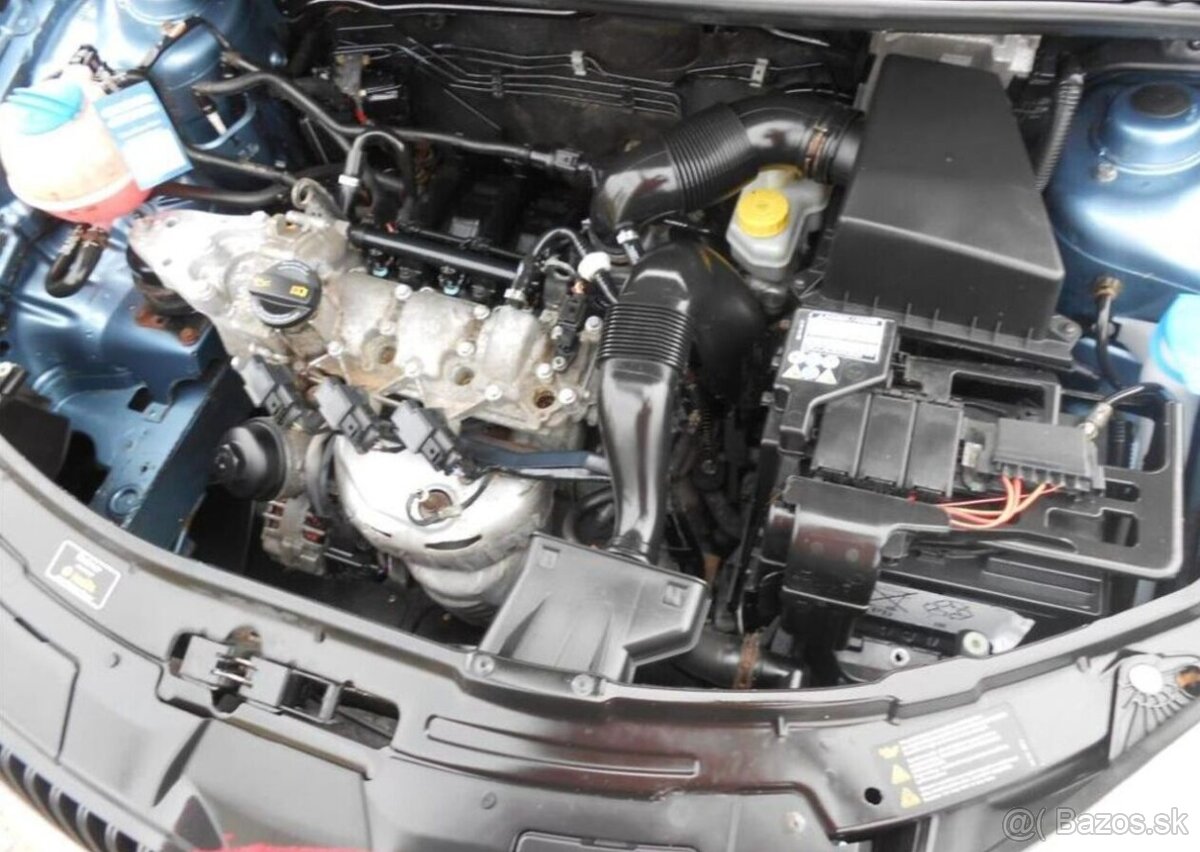 Škoda Fabia 1,2 HTP benzín - 12